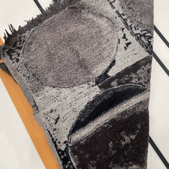 Wilfred Grey/Plum Pattern Large Blanket Scarf - Picture 2 of 3